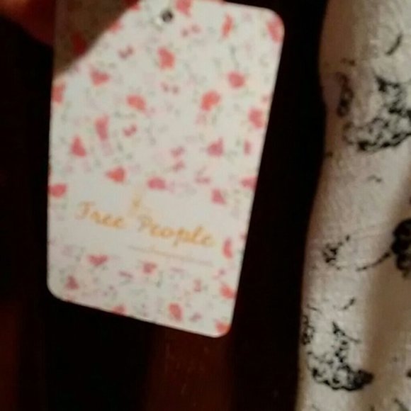 Free People Cut Out Top Size-Large - Picture 8 of 9